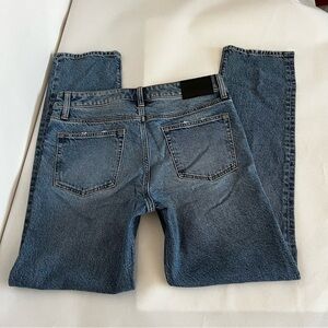 Express Size 32 X 32 Blue Denim Jeans Distressed Modern Straight High Rise